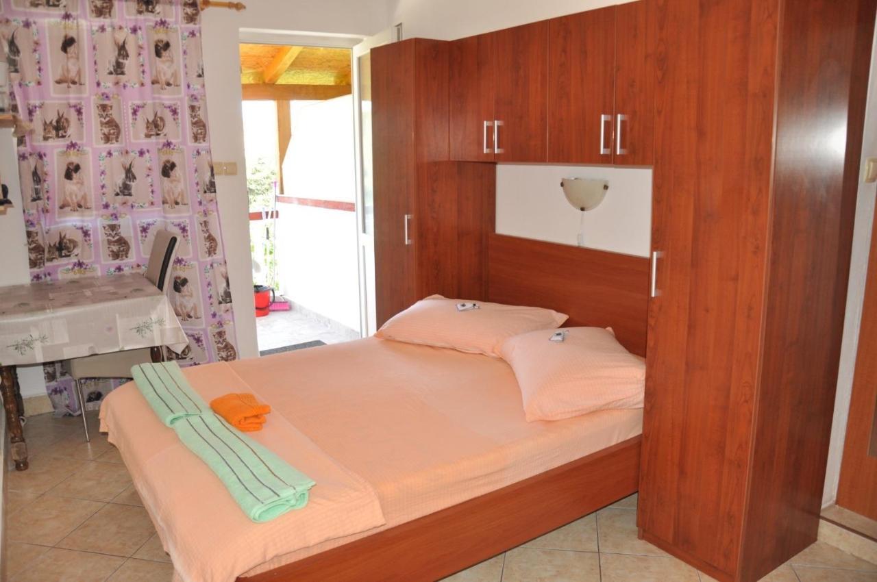 لوبار Apartments Bela - Sea View المظهر الخارجي الصورة